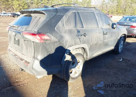 2020 Toyota Rav4 Xle z USA, uszkodzony, nr VIN 2T3W1RFV2LW065687